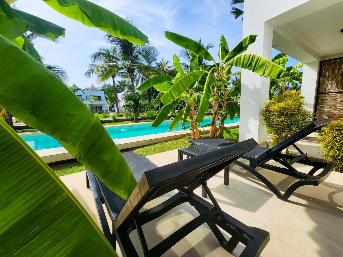 Kalimba Beach Resort (Adults Only) Kotu Ngoại thất bức ảnh